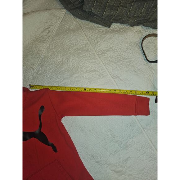 Red Fleece With A Black Logo Sweatshirt PUMA Kids Hoodie Boys Size  Med (8-10) - Picture 7 of 7